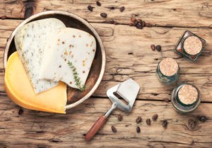 Käse Schneiden – die unterschiedlichen Werkzeuge